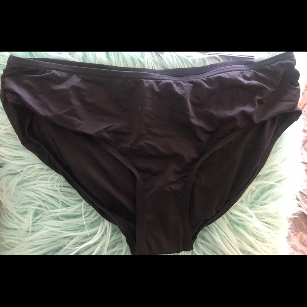 NWT COCO REEF SIDE SHIRRED BOTTOM